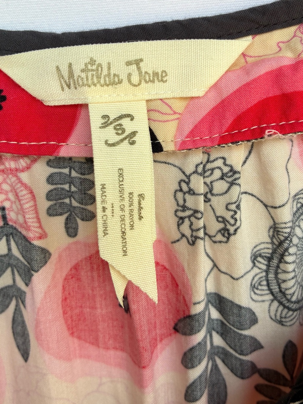Matilda Jane Mistletoe Magic Poppy Floral Blouse Size Small - Picture 6 of 6